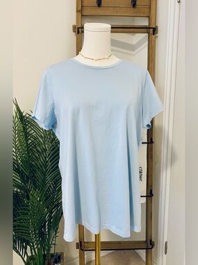NWOT Denver Hayes Powder Blue Supima Crew Tee, XL